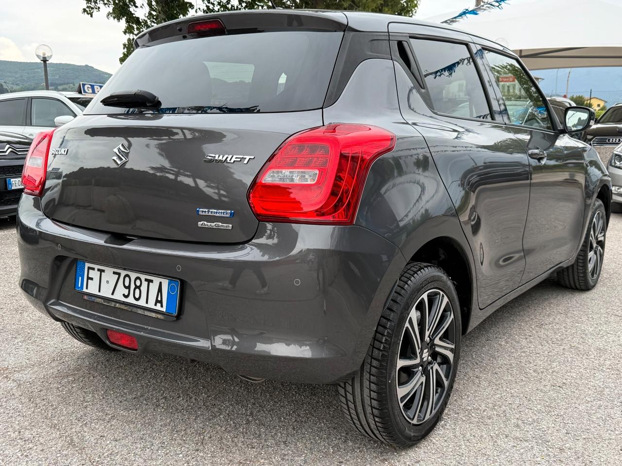 "PERFETTA " Suzuki Swift 1.2 Hybrid 4WD TOP