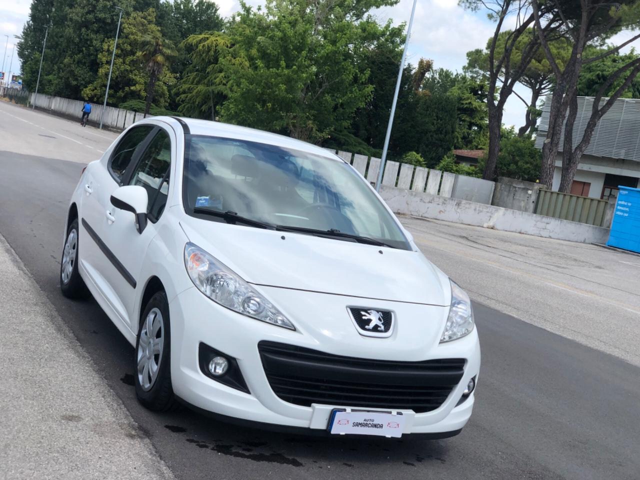 Peugeot 207 1.4 95CV 2010 Ok per neopatentati