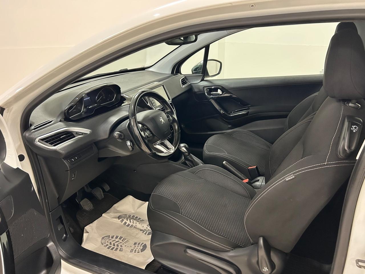 Peugeot 208 BlueHDi 75 3 porte Allure