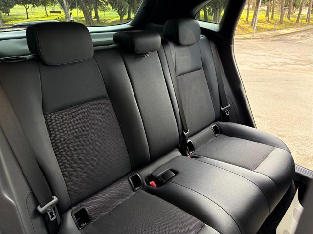 MERCEDES-BENZ GLA 180 d Automatic Business Extra