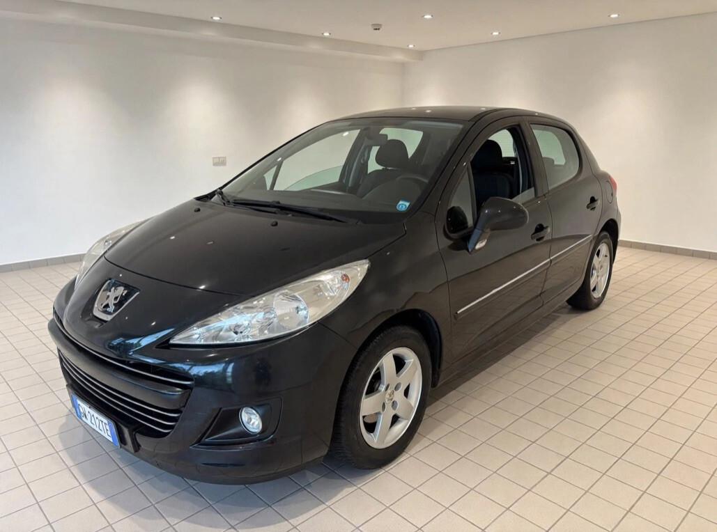 Peugeot 207 1.4 HDi 70CV 5p. NEOPATENTATI