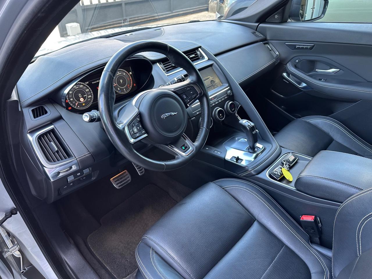Jaguar E-Pace 2.0D 180 CV AWD aut. R-Dynamic HSE