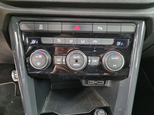 VOLKSWAGEN T-Roc 1.5 TSI ACT Style BlueMotion Technology R-LINE