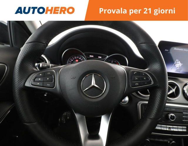 MERCEDES-BENZ GLA 200 d Automatic Sport
