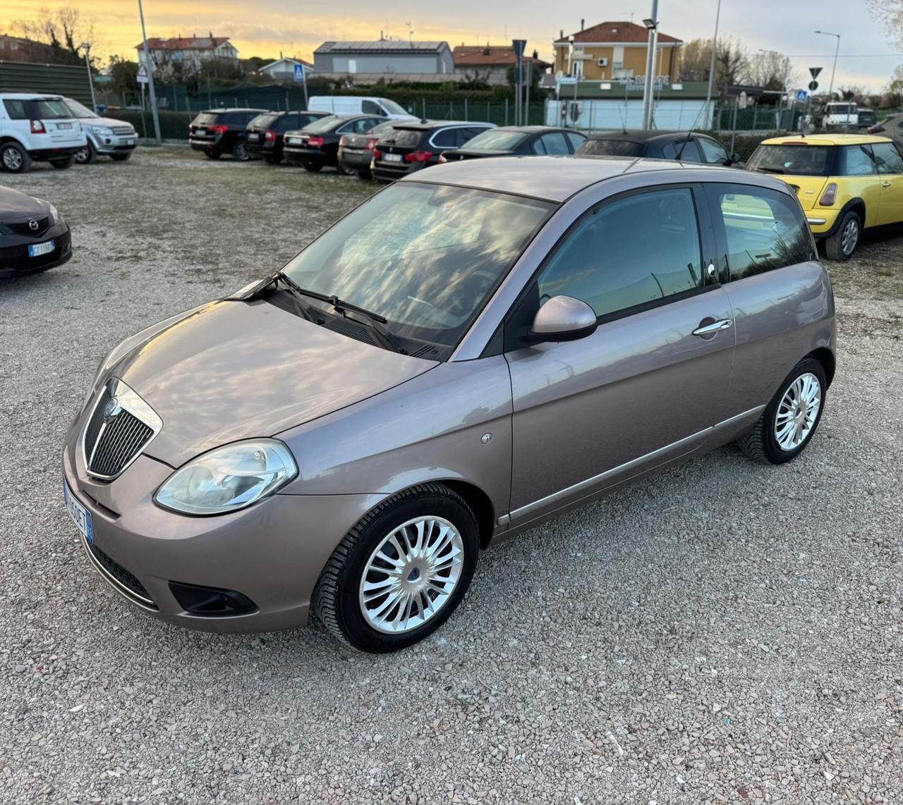 Lancia Ypsilon 1.4 Oro Ecochic GPL