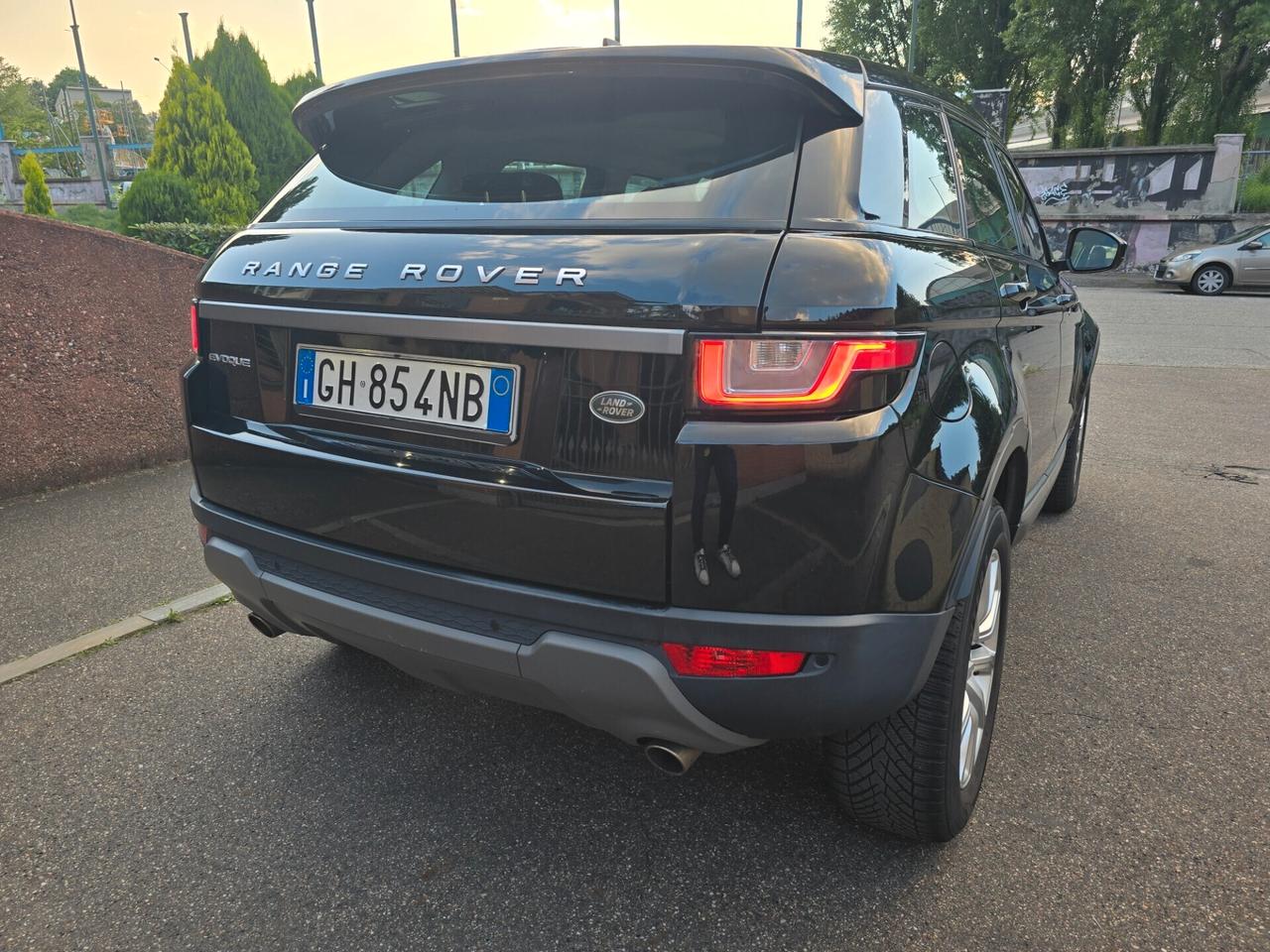 RANGE ROVER Evoque 2.0 td4 Pure Business Edition