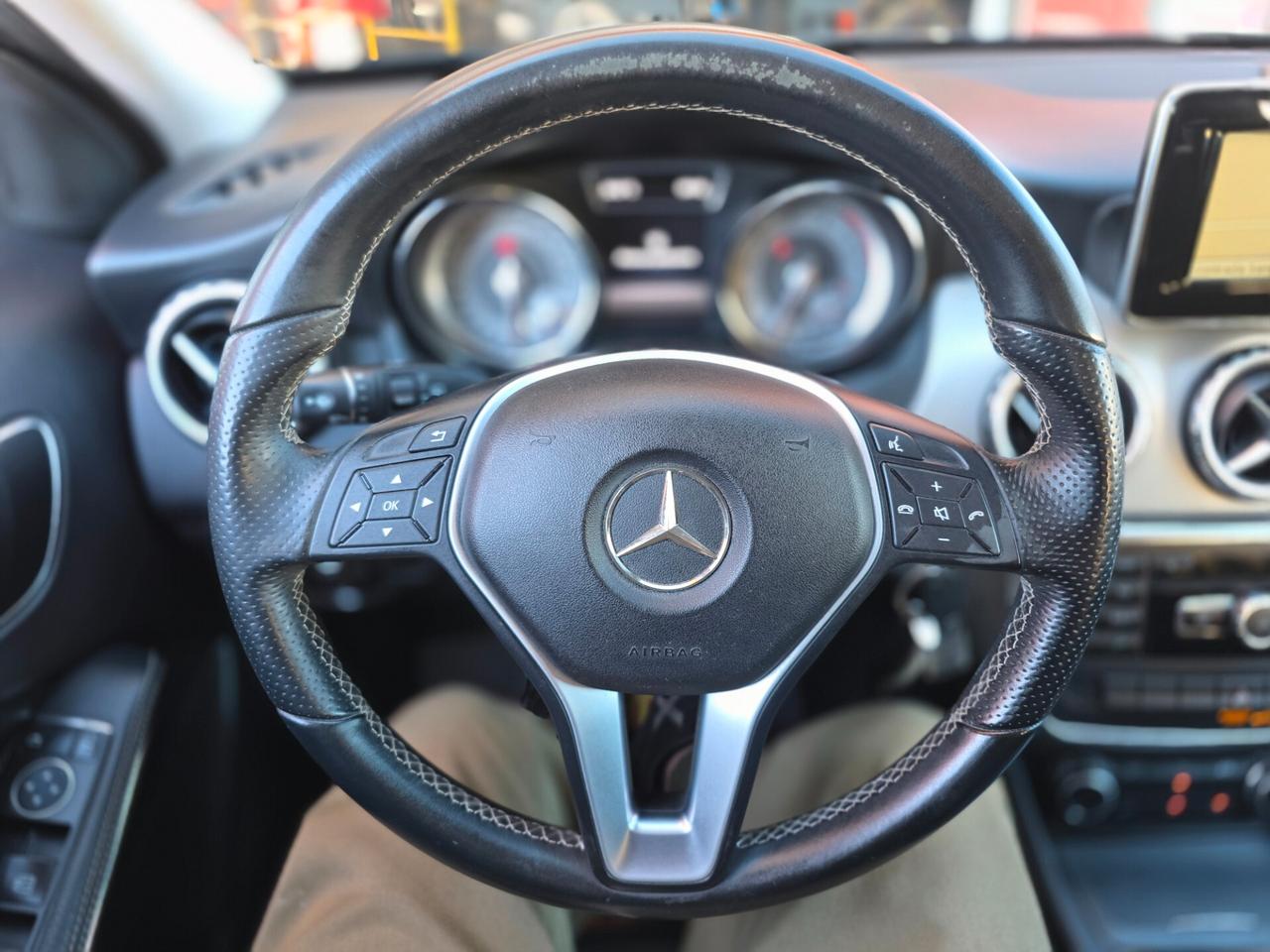 Mercedes-benz GLA 200 Sport