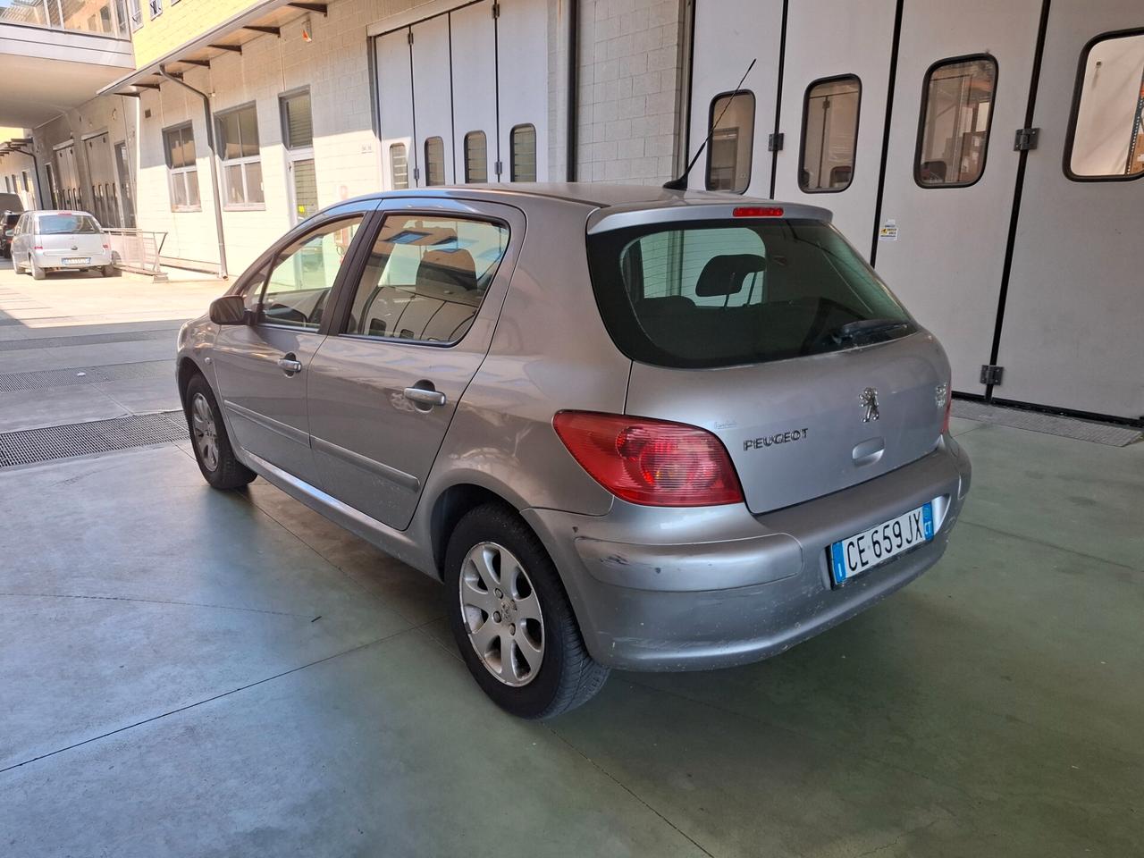 Peugeot 307 2.0 HDi 5p. XS