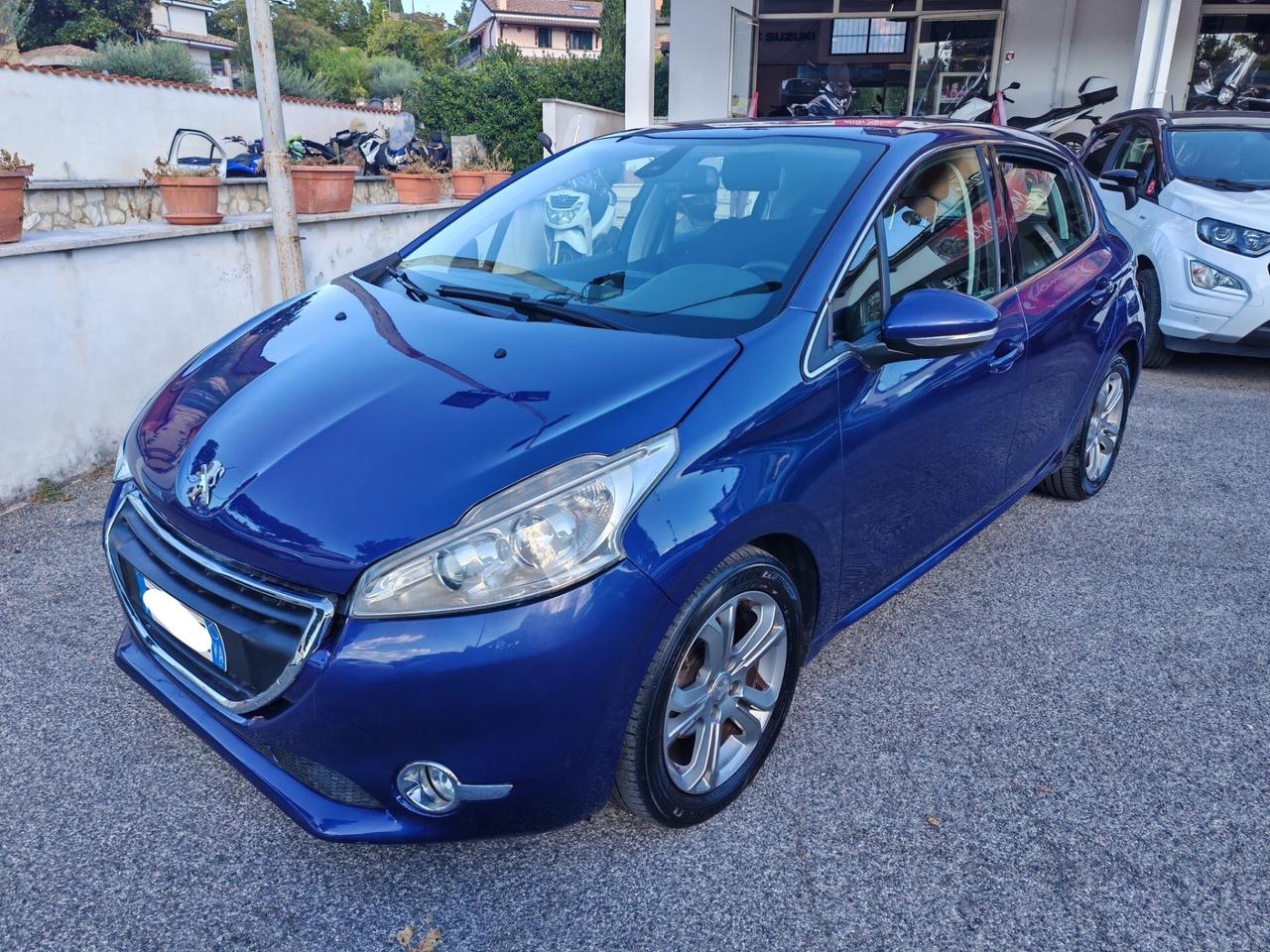 Peugeot 208 1.2 benzina