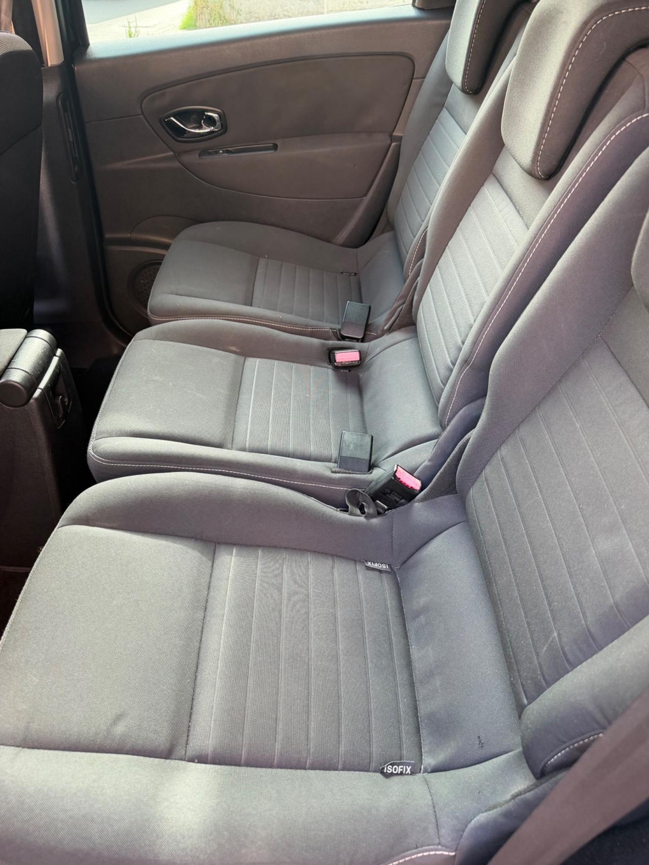 Renault Scenic Scénic XMod dCi 110 CV EDC Limited