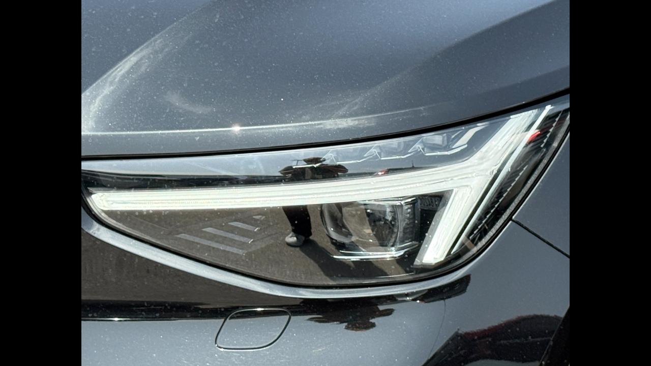 VOLVO XC40 2023 - XC40 2.0 b3 Core auto
