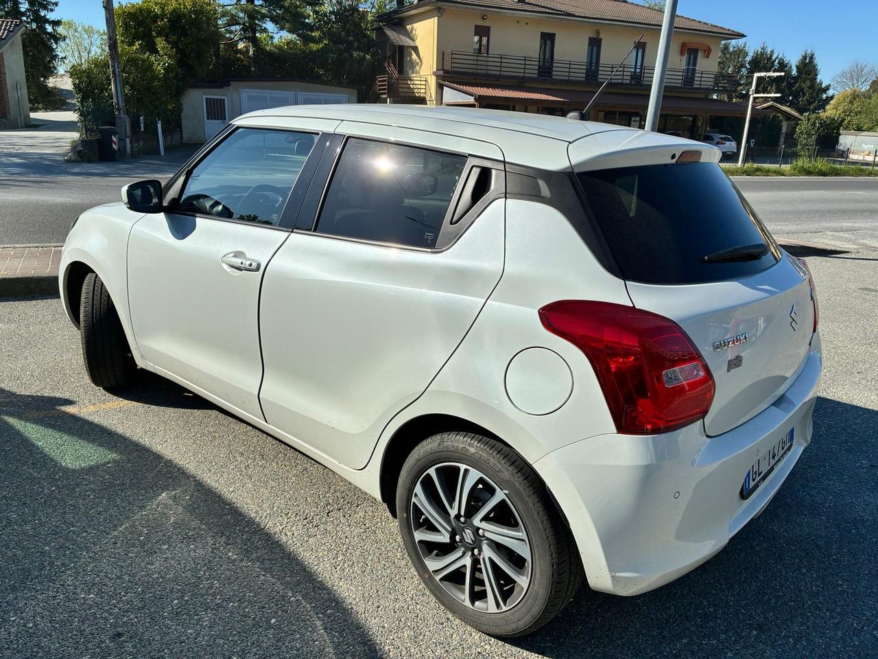 Suzuki Swift 1.2h top 2wd VETTURA IN ARRIVO