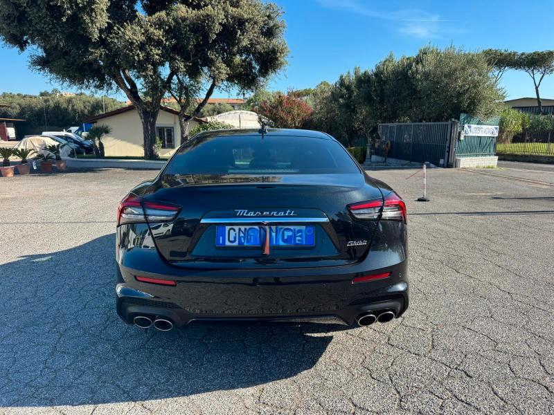 Maserati Ghibli 330 CV MHEV Maserati Ghibli 330 CV MHEV