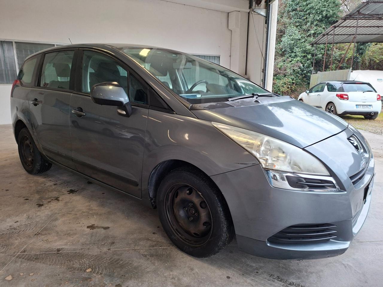 Peugeot 5008 1.6 HDi 112CV Business