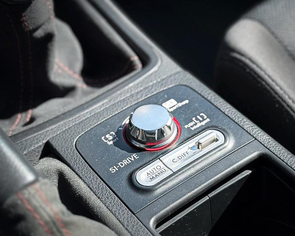 Subaru Impreza STI JDM 2.0