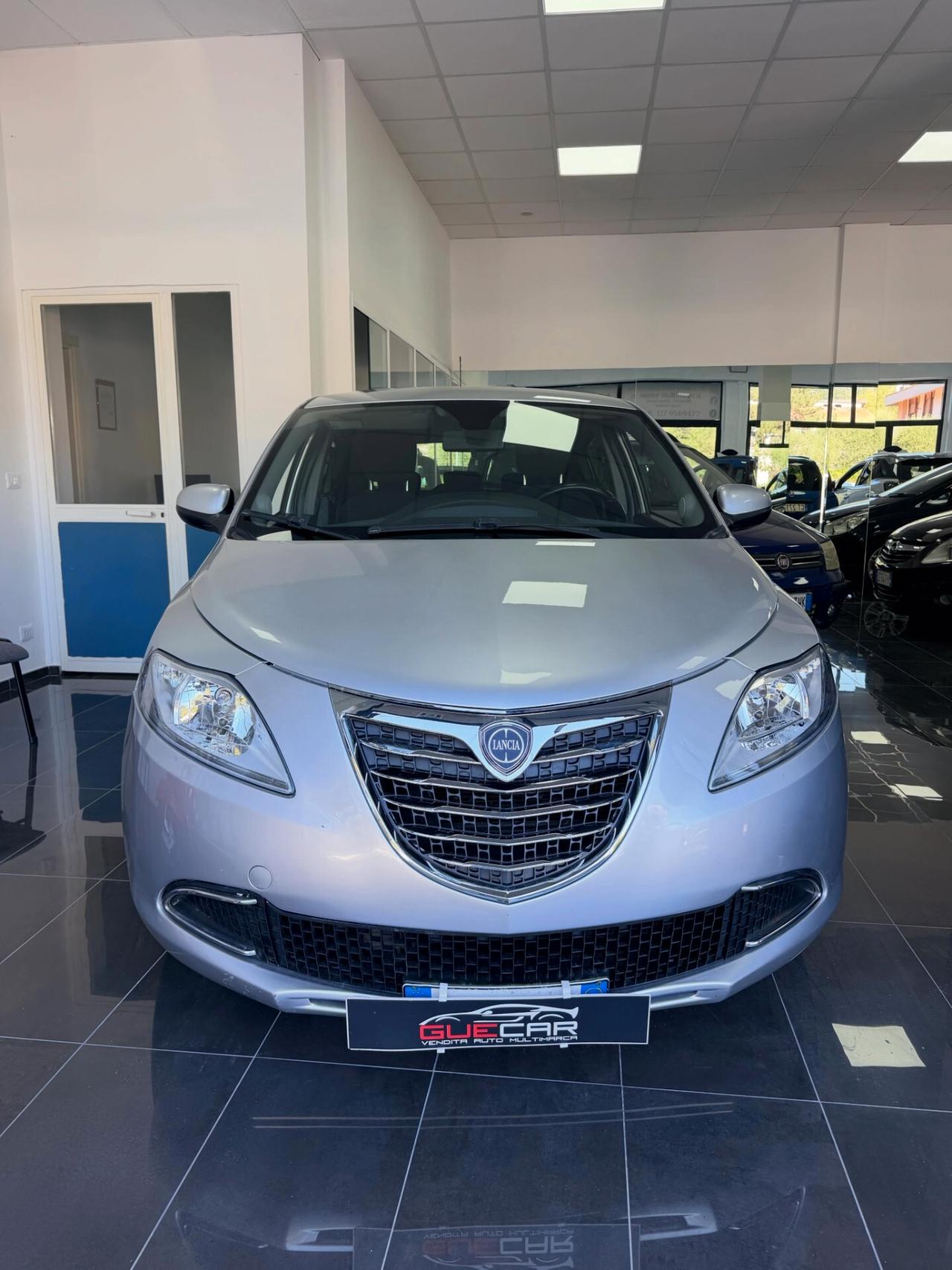 Lancia Ypsilon 1.2 69 CV 5 porte GPL Ecochic Silver