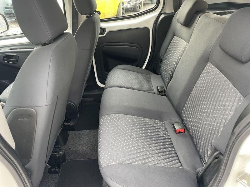 Peugeot Bipper Bipper Tepee 1.3 hdi Outdoor c/reg.vel. (s&s) 75cv AUTOCARRO