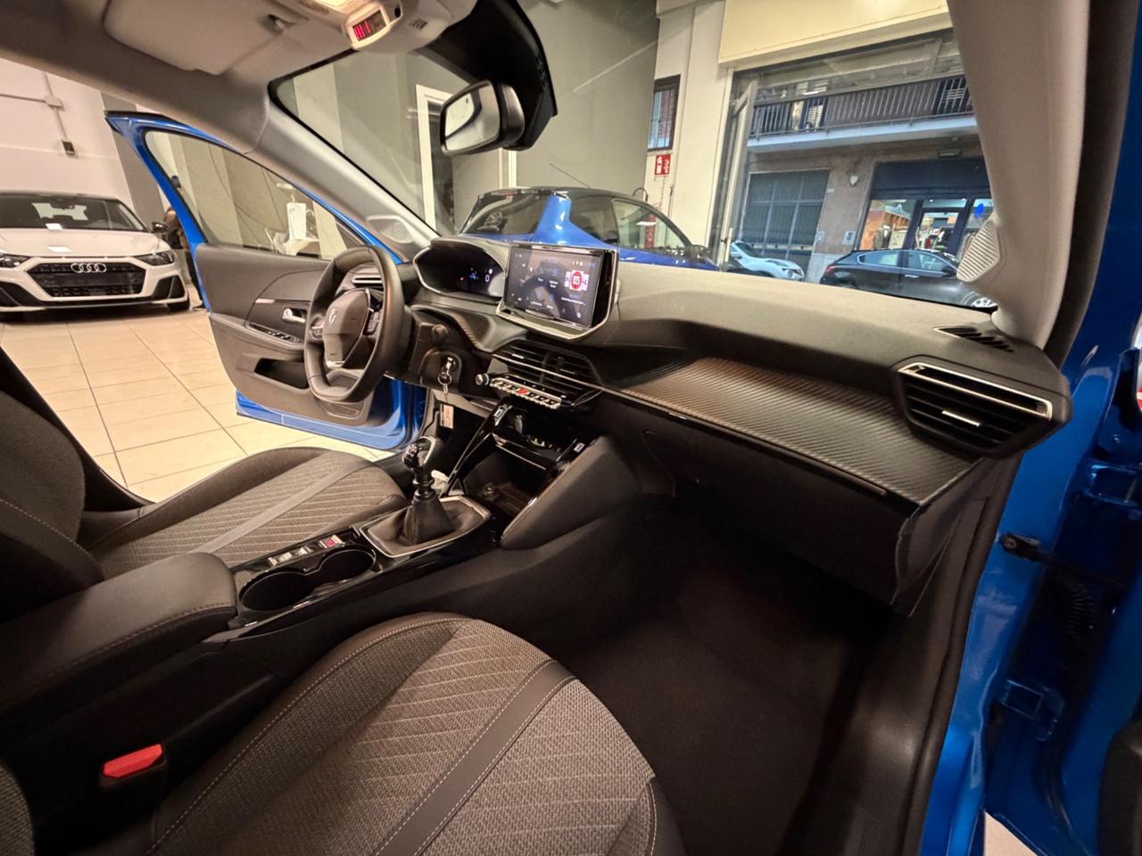 Peugeot 208 PureTech 100 Stop&Start 5 porte Allure 170 al mese