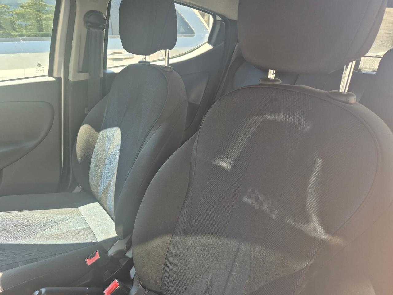 Lancia Ypsilon 1.2 69 CV 5 porte Elefantino Blu