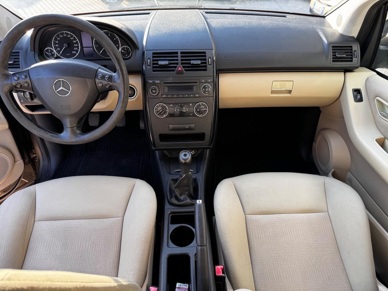 Mercedes-benz A 160- Neopatentati -95cv