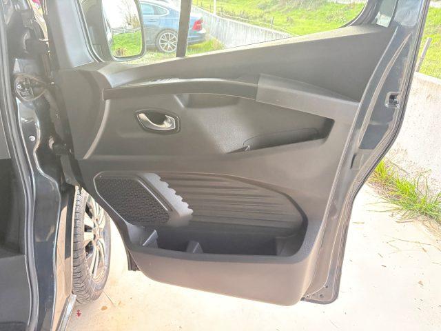 RENAULT Trafic BluedCi 9 POSTI 170CV EDC PC-TN SPACE Class IVA ES