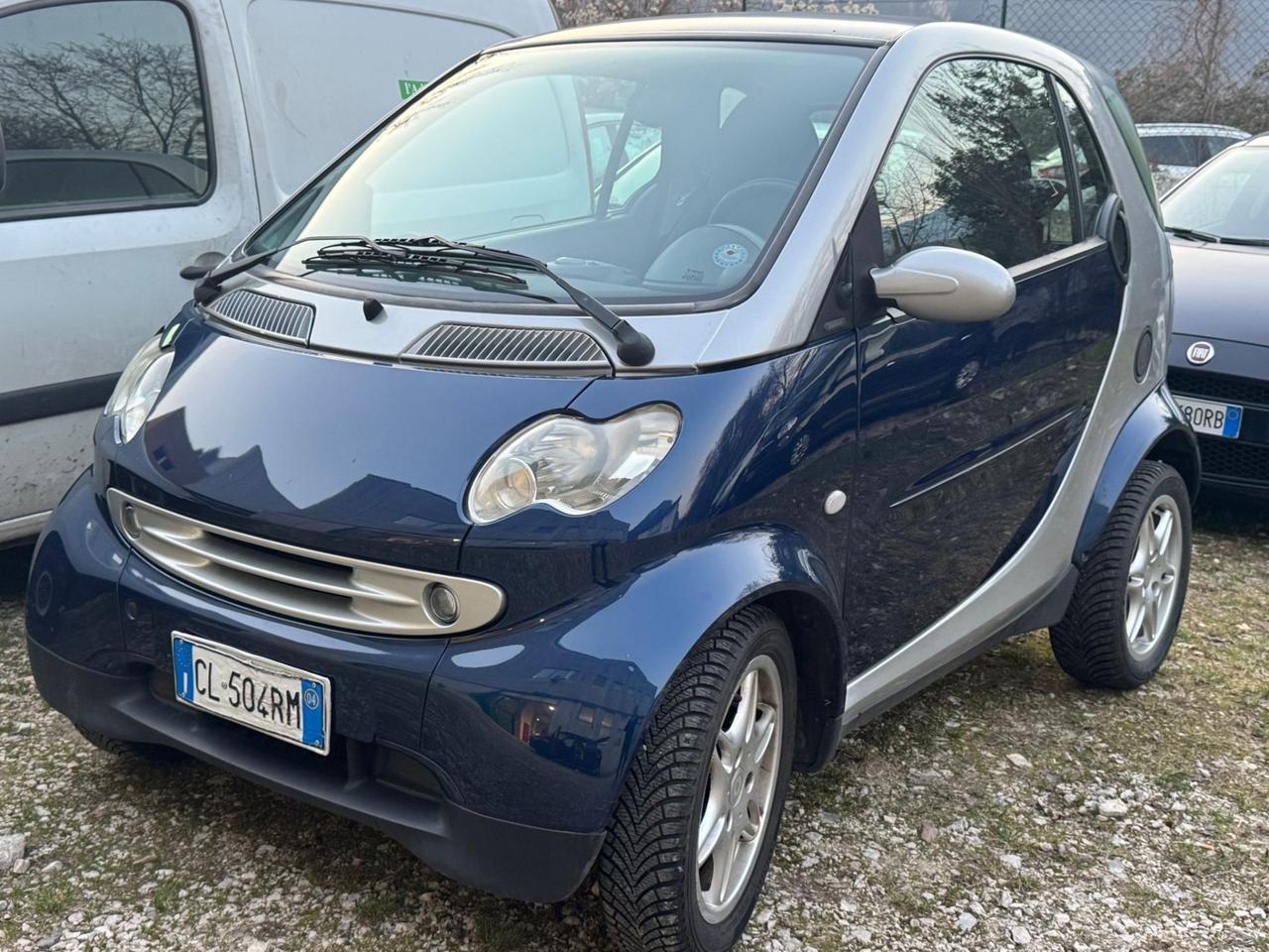 Smart ForTwo 700 coupé passion (45 kW) SI NEOPATENTATI