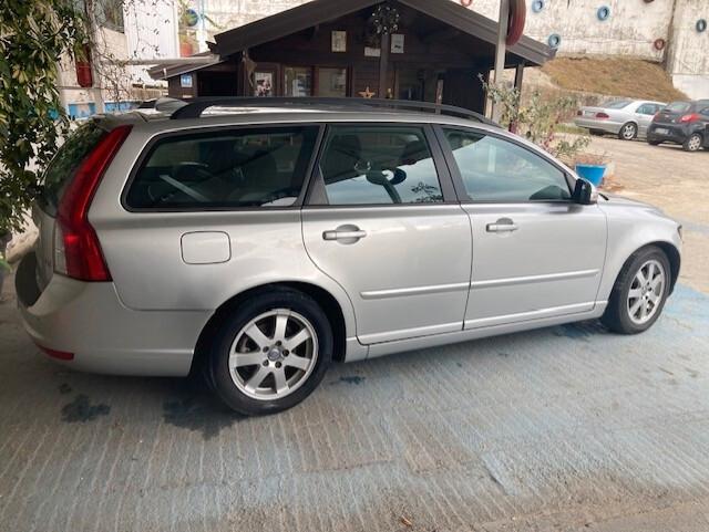 Volvo V50 D2 POLAR