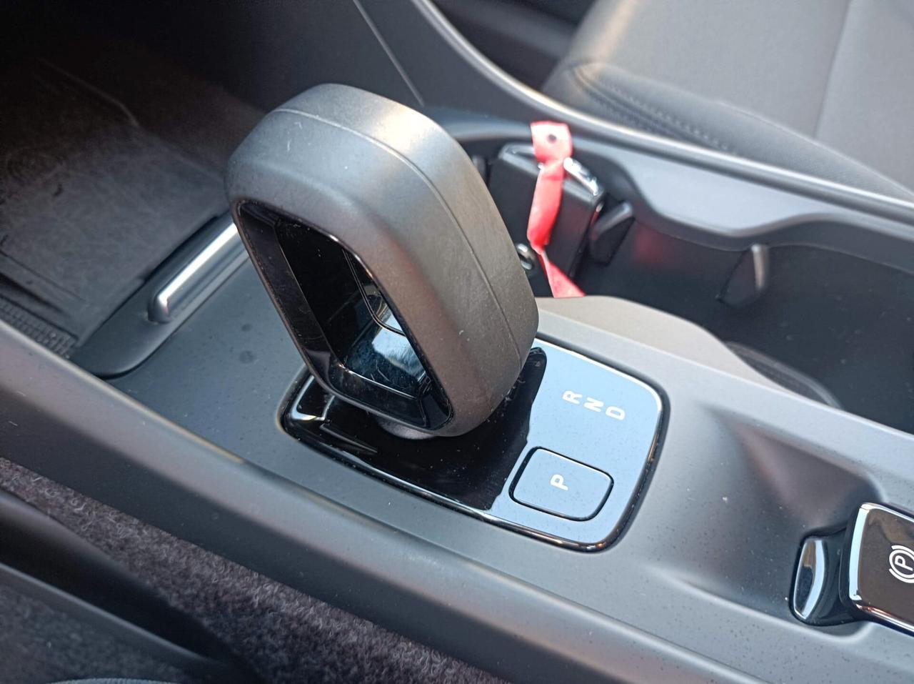 Volvo XC40 T2 Geartronic Momentum Pro