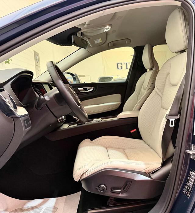 VOLVO XC60 D5 AWD Geartronic Inscription