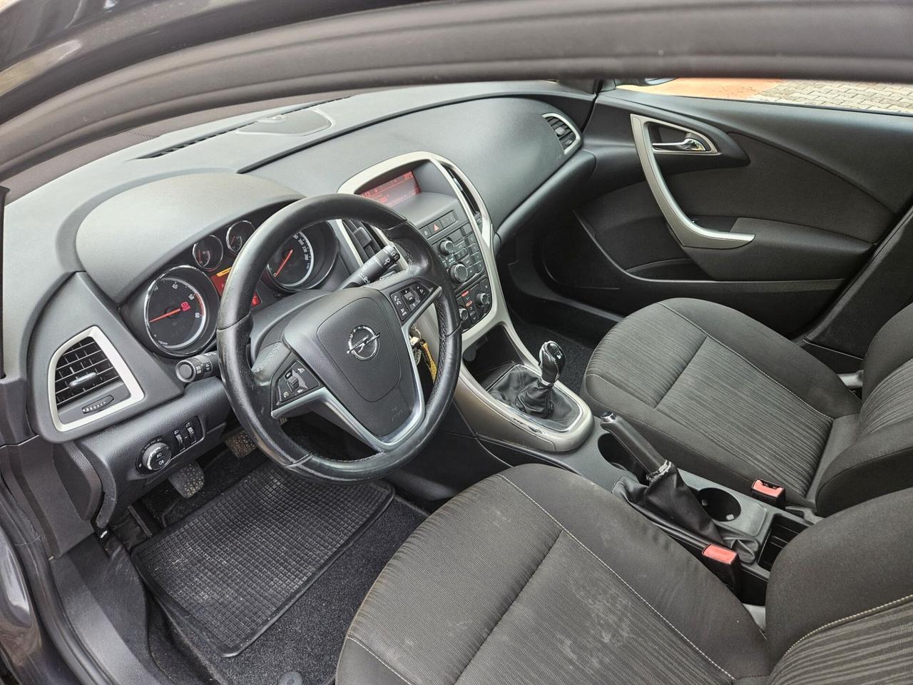 Opel Astra 1.7 CDTI 110CV Sports Tourer Cosmo
