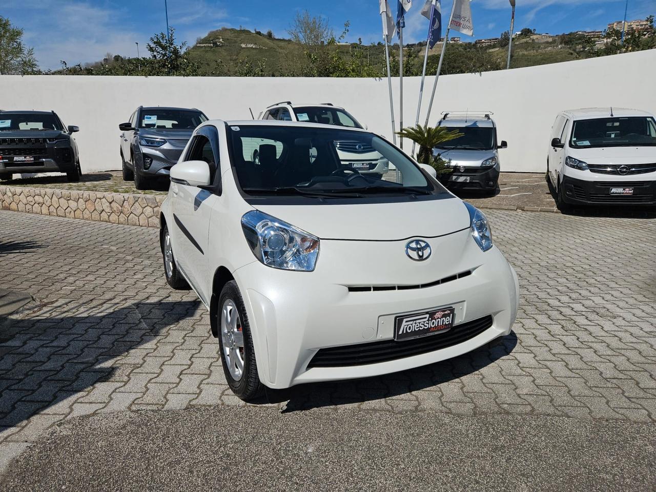 Toyota iQ 1.0 Sol