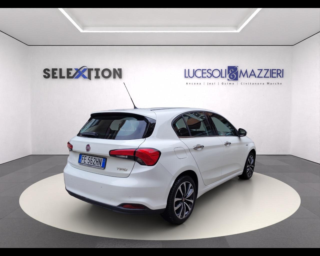 FIAT Tipo (2015-->) - Tipo 1.3 Mjt S&S 5 porte Lounge