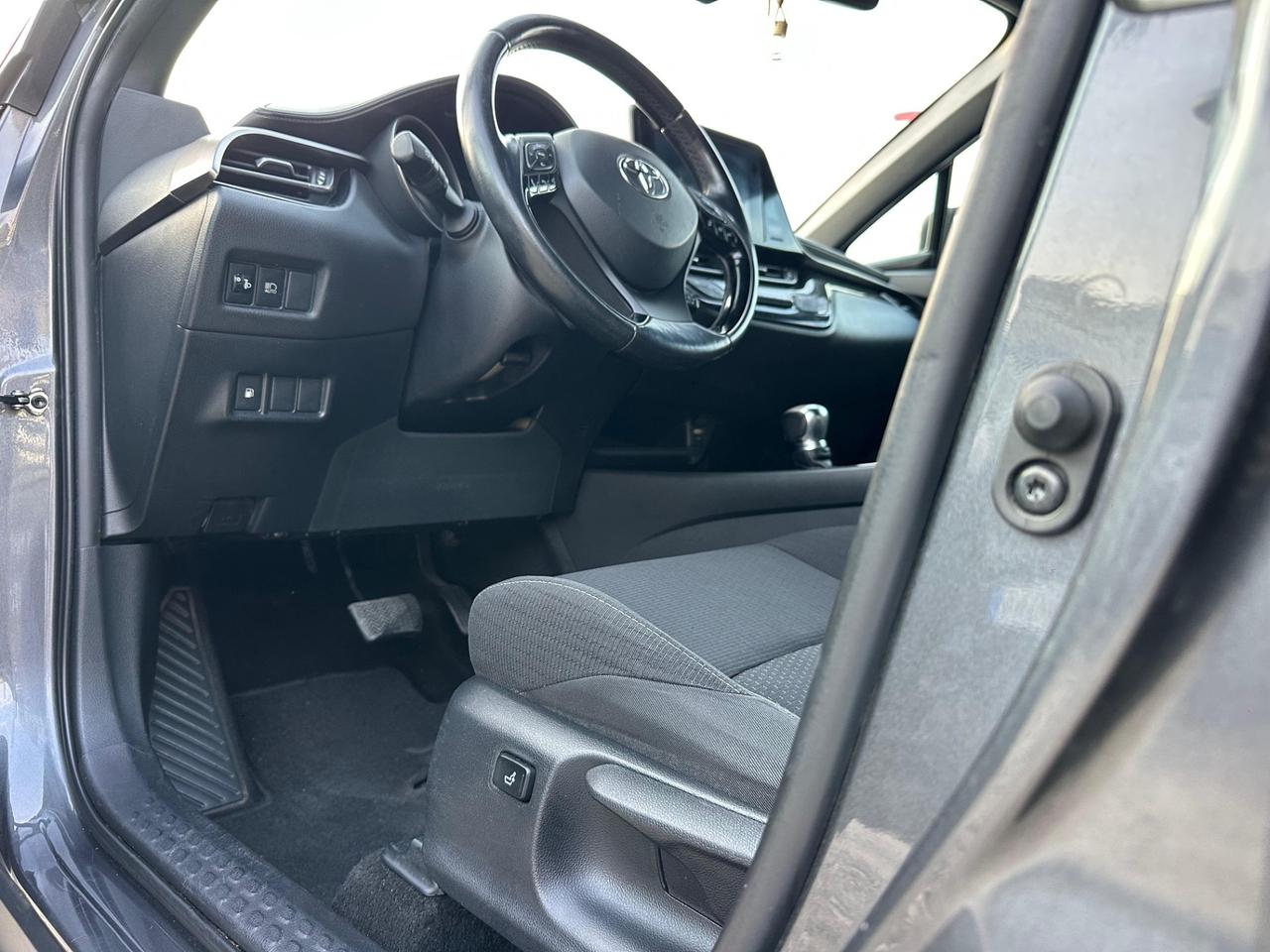 Toyota C-HR 1.8 Hybrid E-CVT Lime Beat Special Edition