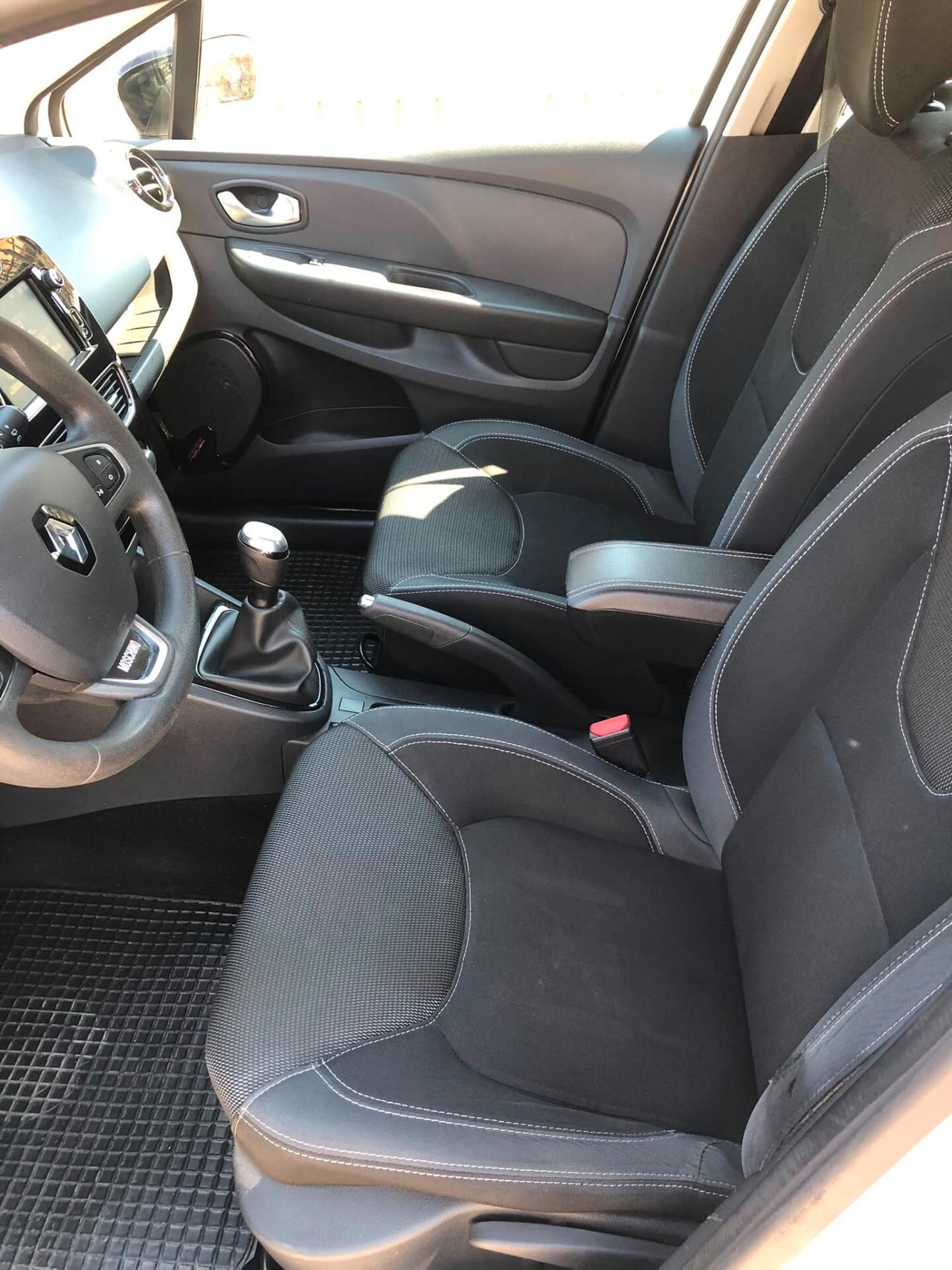 Renault Clio dCi 8V 75 CV 5 porte Moschino Intens