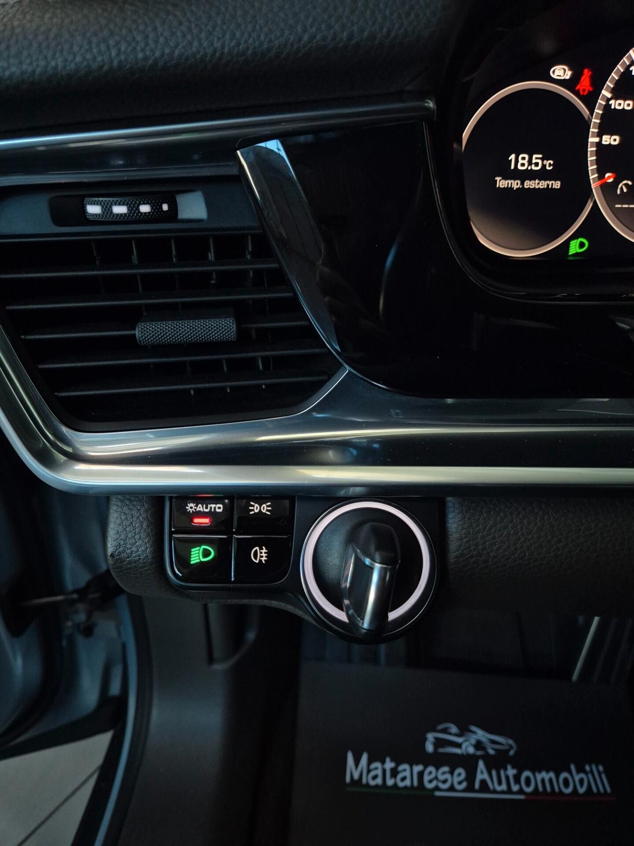 Porsche Panamera 4.0 V8 421cv Tetto PASM FullLed Radar GARANZIA