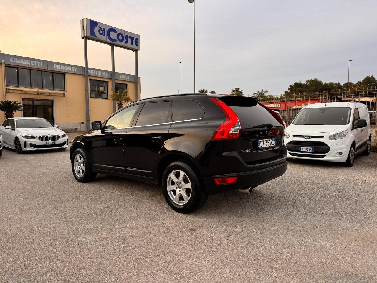 VOLVO XC60 D4 Geartronic Momentum