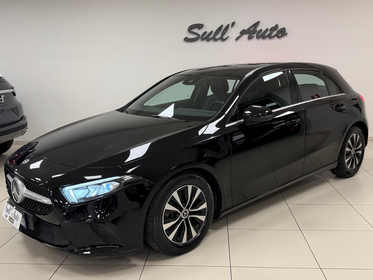 Mercedes-benz A 180 d Business 116CV - 2021