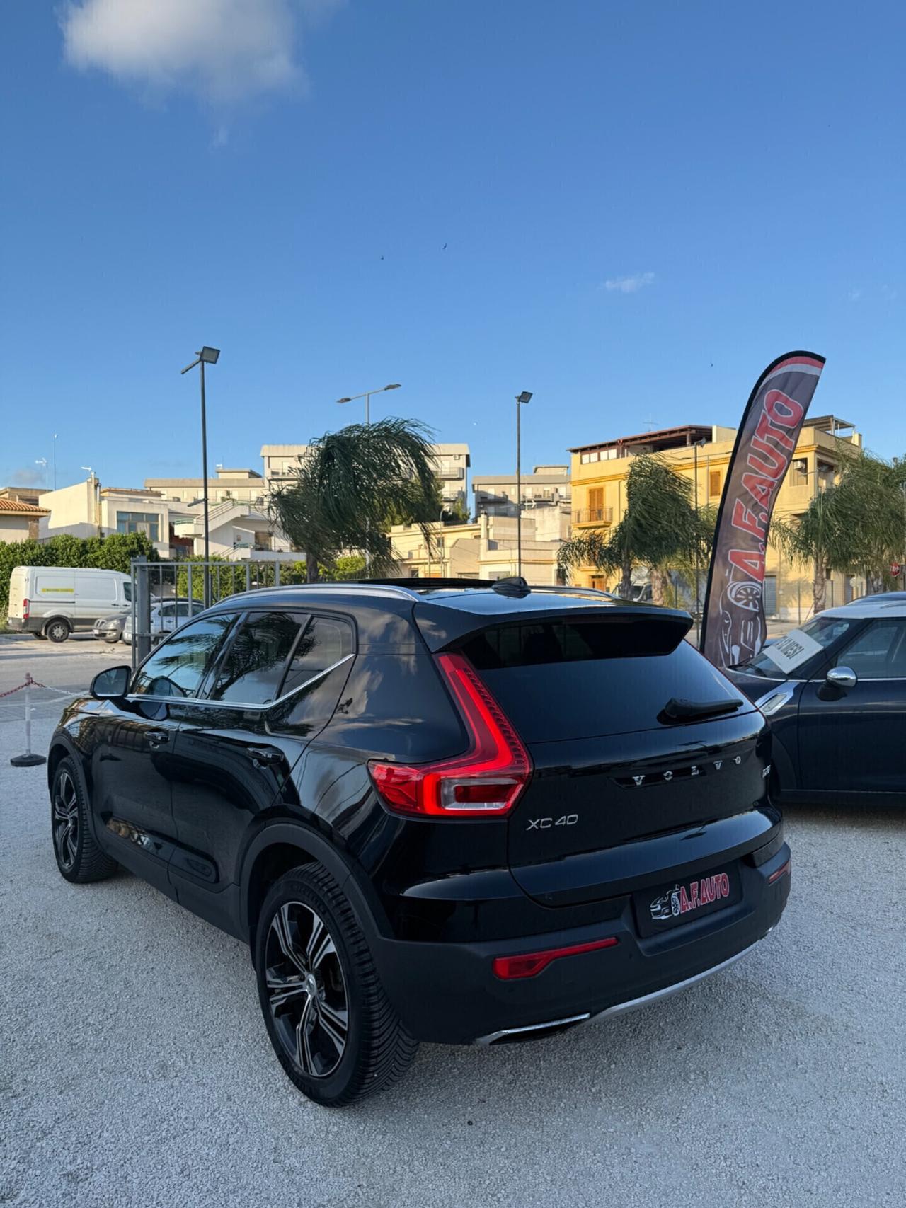 Volvo XC40 D4 AWD Geartronic R-design
