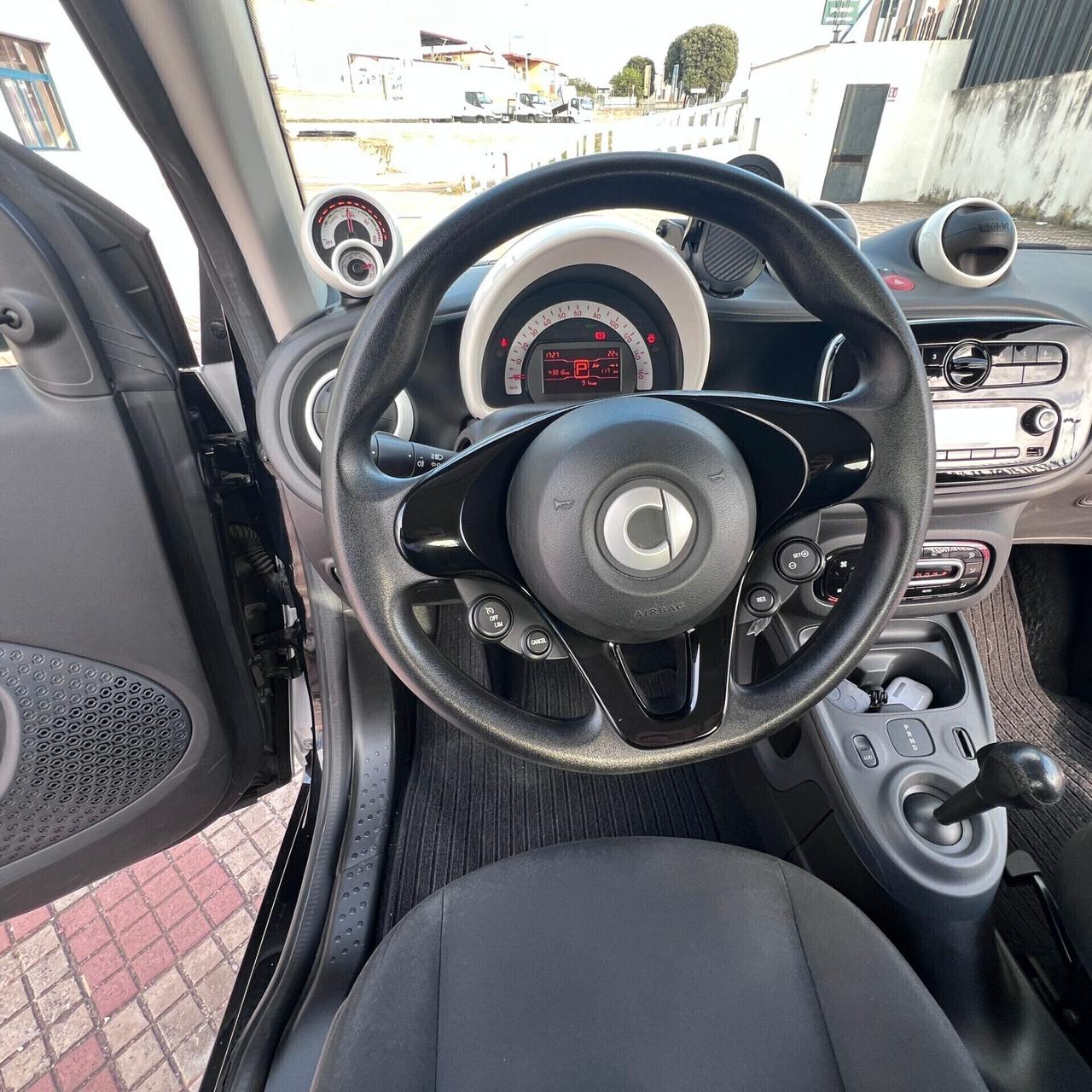 Smart ForTwo EQ Youngster