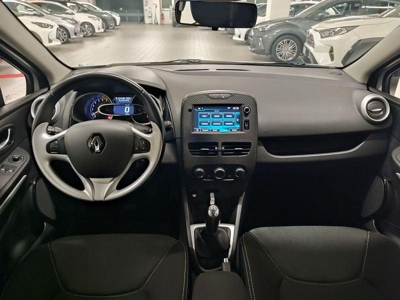 Renault Clio 1.2 75CV 5 porte Duel