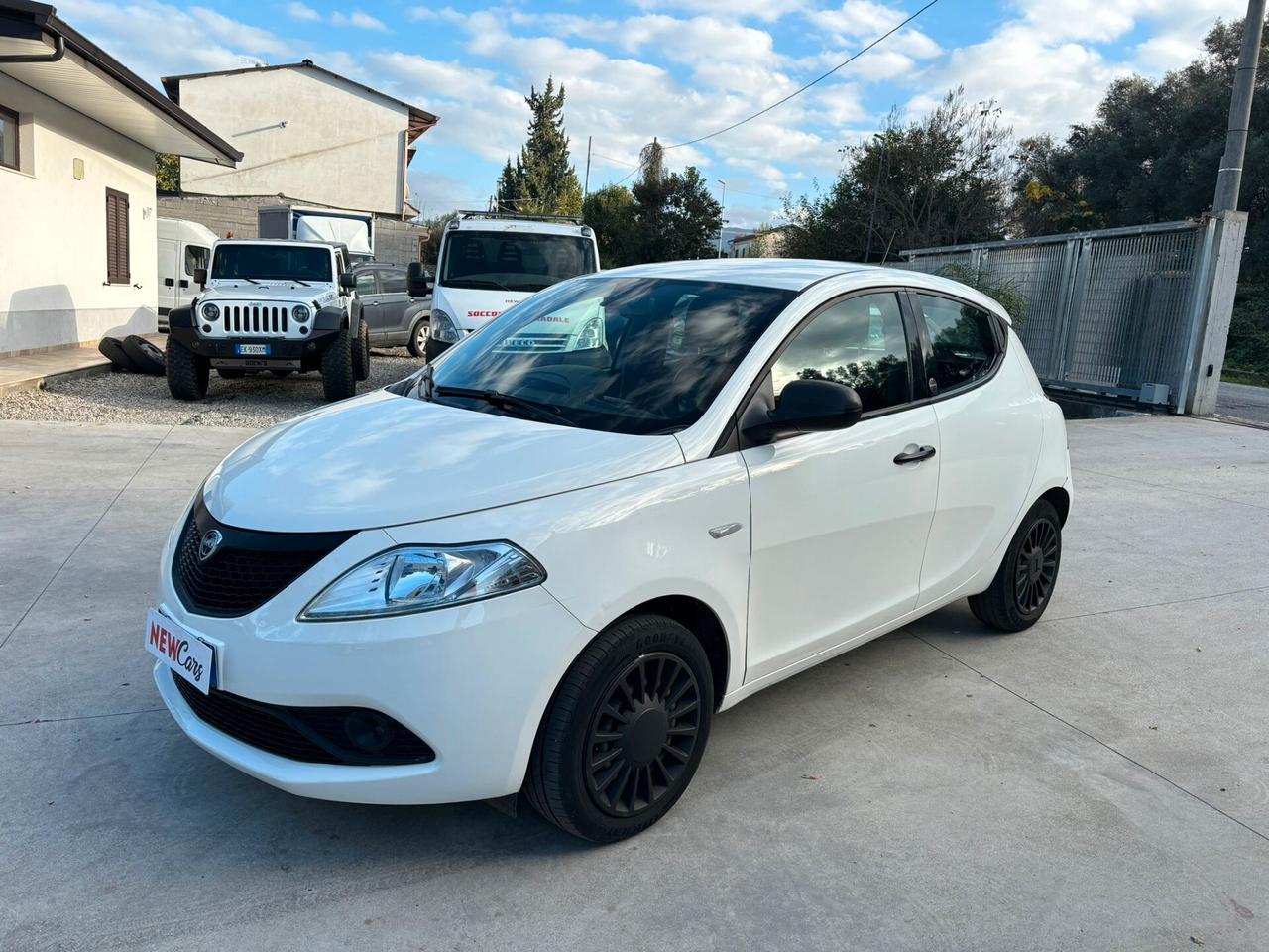 Lancia Ypsilon 1.0 FireFly 5 porte S&S Hybrid Ecochic Gold