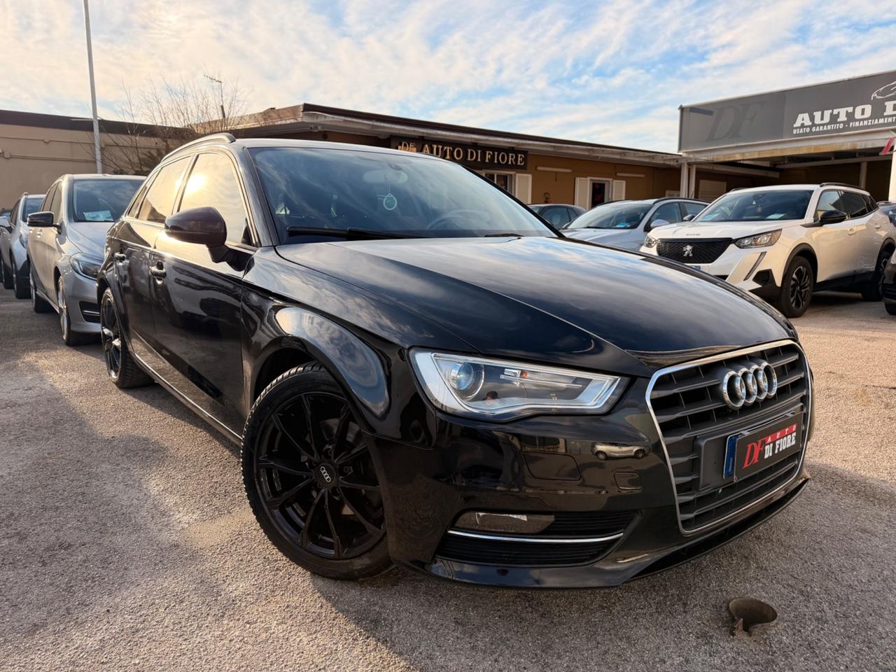 Audi A3 SPB 1.6 TDI 116Cv S tronic TOTAL BLACK