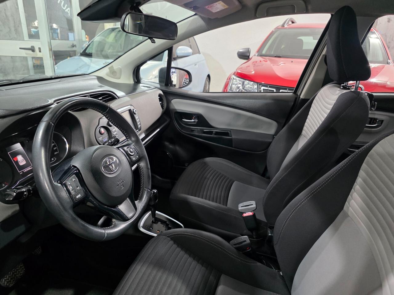 Toyota Yaris 1.5 Hybrid 73cv 1 PROPRIETARIO 2017