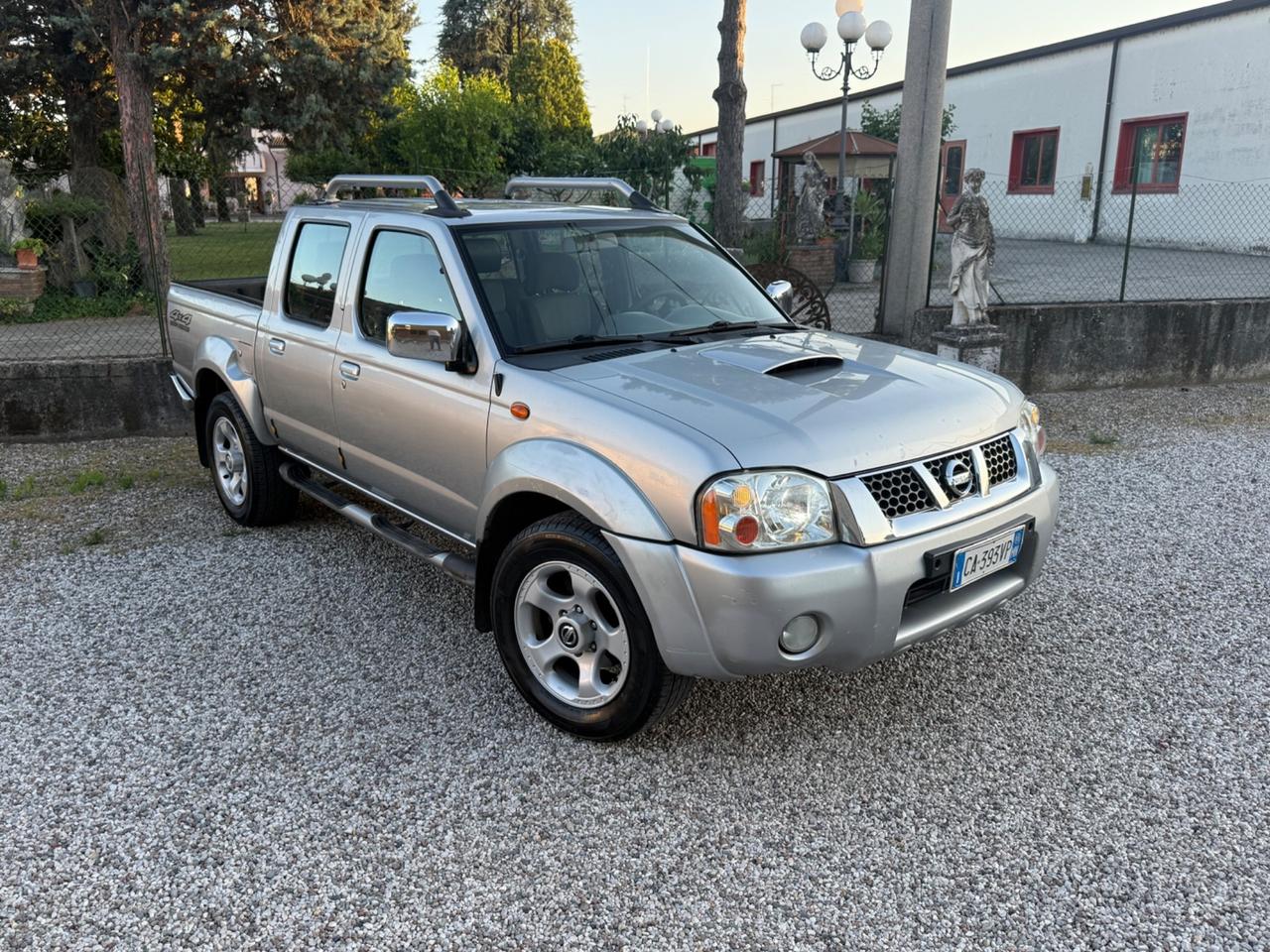 Nissan Navara Double pik up