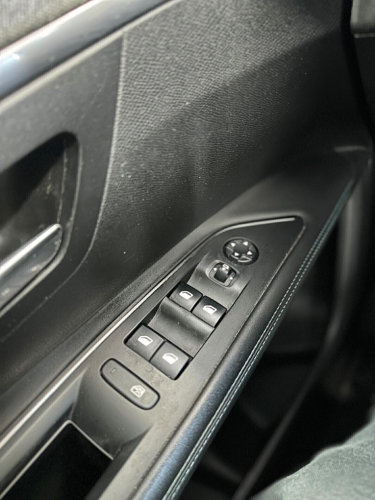 Peugeot 3008 1.5 130CV ALLURE