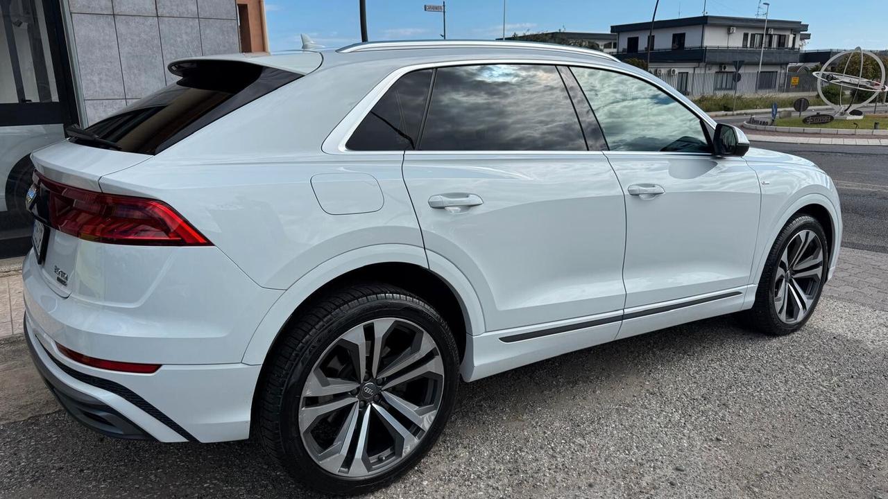Audi Q8 50 TDI 286 CV quattro tiptronic Sport