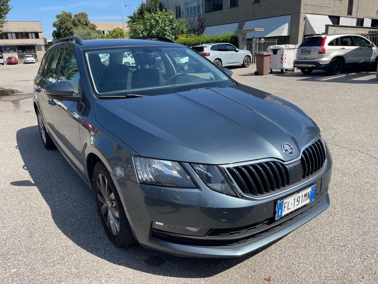 SKODA OCTAVIA-2017-2.0TDI-150CV-DSG-AUTOMATICO