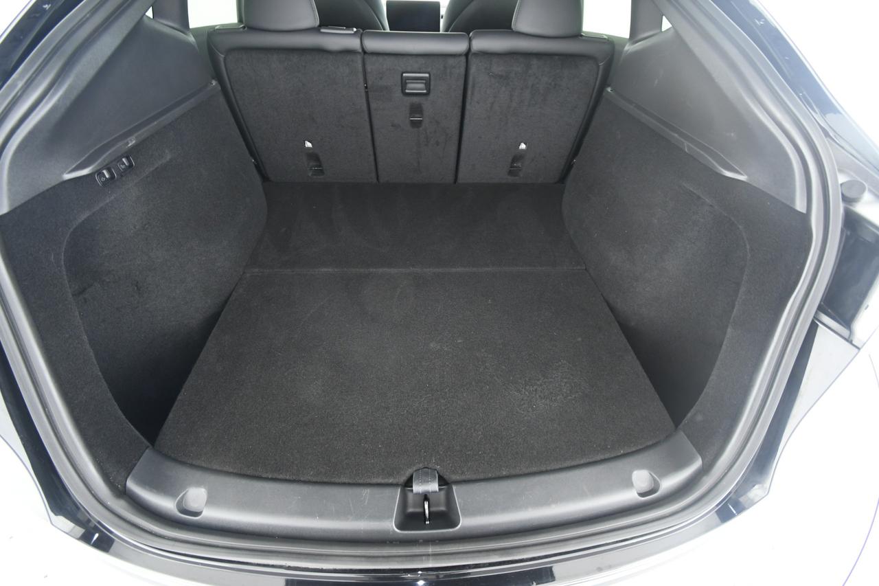 TESLA Model Y Long Range Dual Motor awd AUTOPILOT AZIENDALE IVA ESPOSTA
