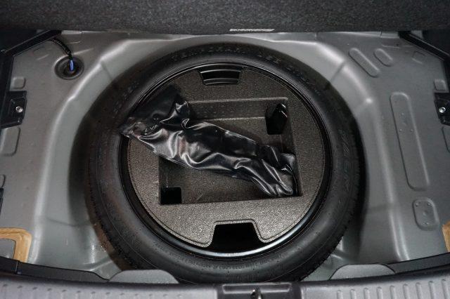 TOYOTA Yaris 1.5 Hybrid 5 porte Business