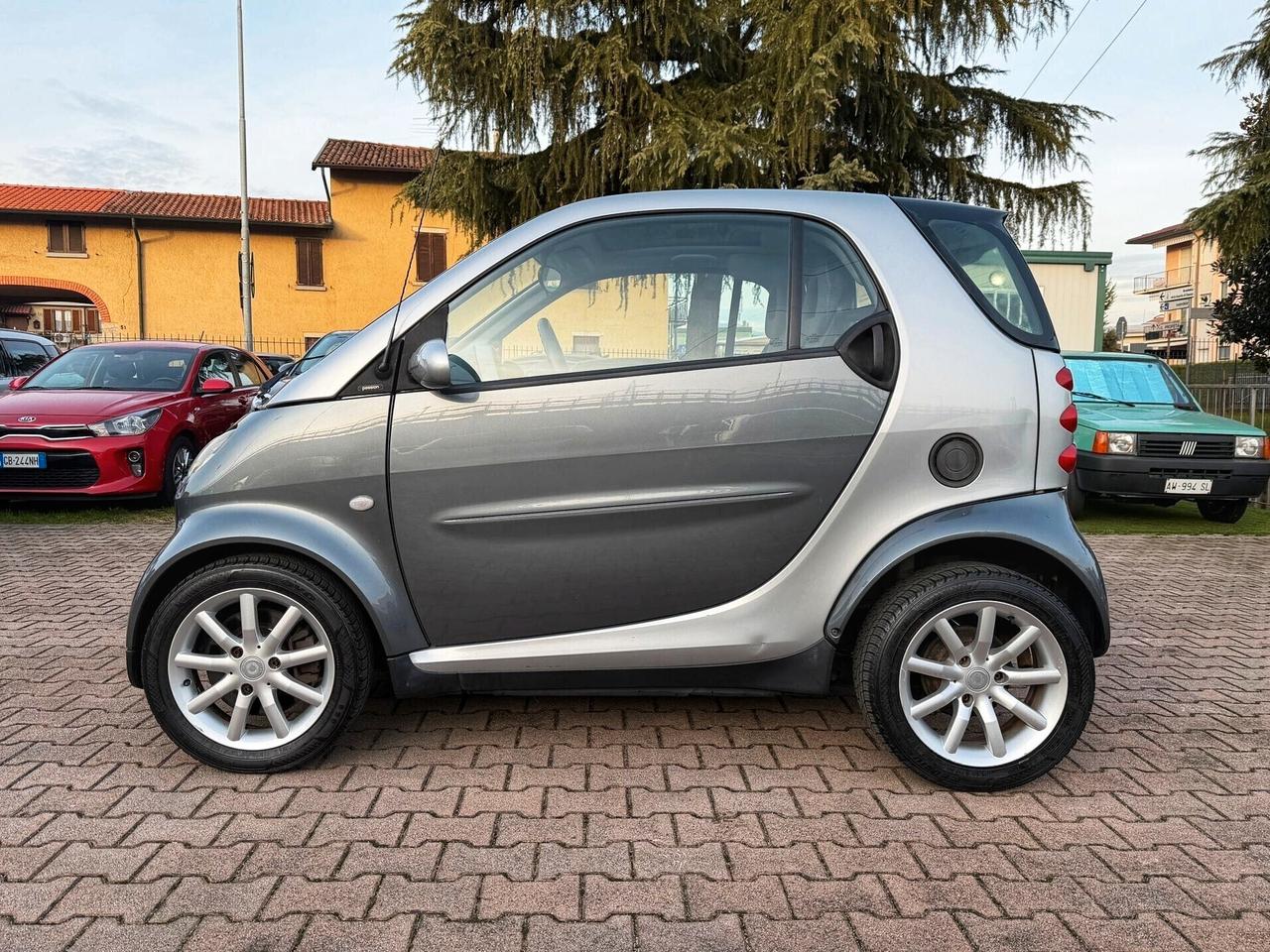Smart ForTwo 700 coupé OK NEOPATENTATI TETTO PANORAMICO